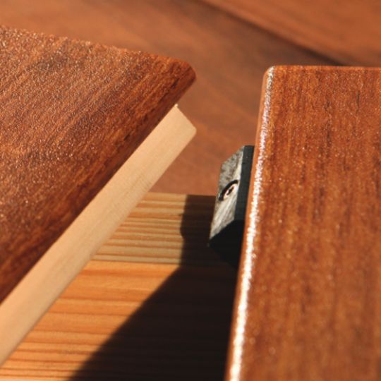 5/4" x 6" x 20' Zuri® Grooved Deck Board