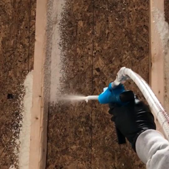 II-200 HandiFoam® FR (HFO) Low-Pressure Spray Polyurethane Foam - 201 Sq. Ft. Disposable Kit